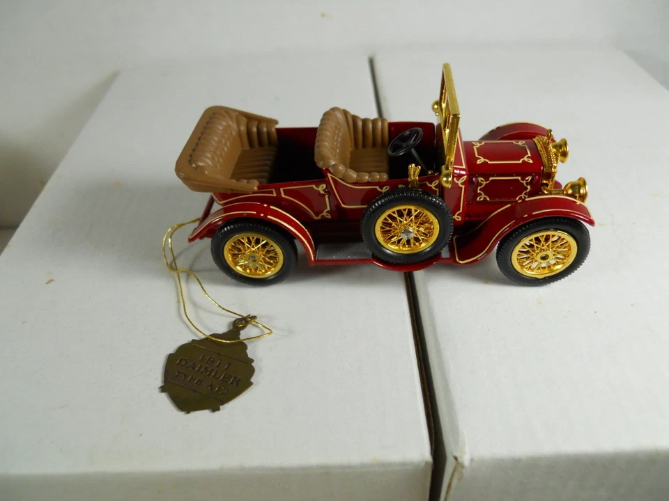 vintage new lot 16 Matchbox YMS05-M diecast 1:43 1911 Daimler Type A12 red car - Image 4 of 4