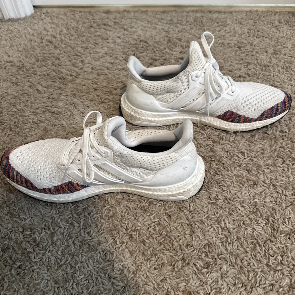 Zapatillas de running Adidas UltraBoost 1.0 talla 10 Foto 2 de 4