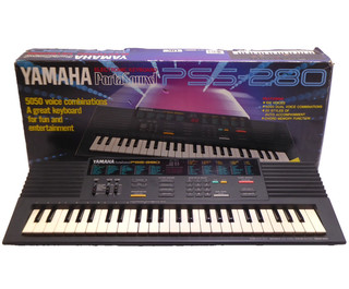 Yamaha PSS 280 PortaSound Electronic Keyboard KM1