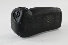 Genuine OEM Nikon MB-D10 Multi Power Battery Grip G422