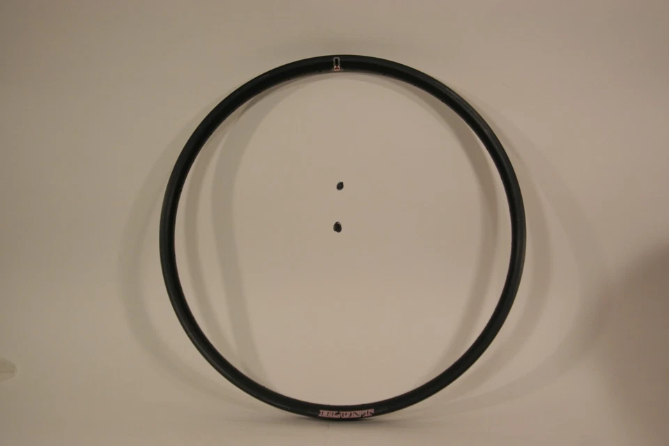 Velocity Blunt Rim 650b/27.5inch 32 hole Disc Black 584x30mm VR21 - Image 2 of 2