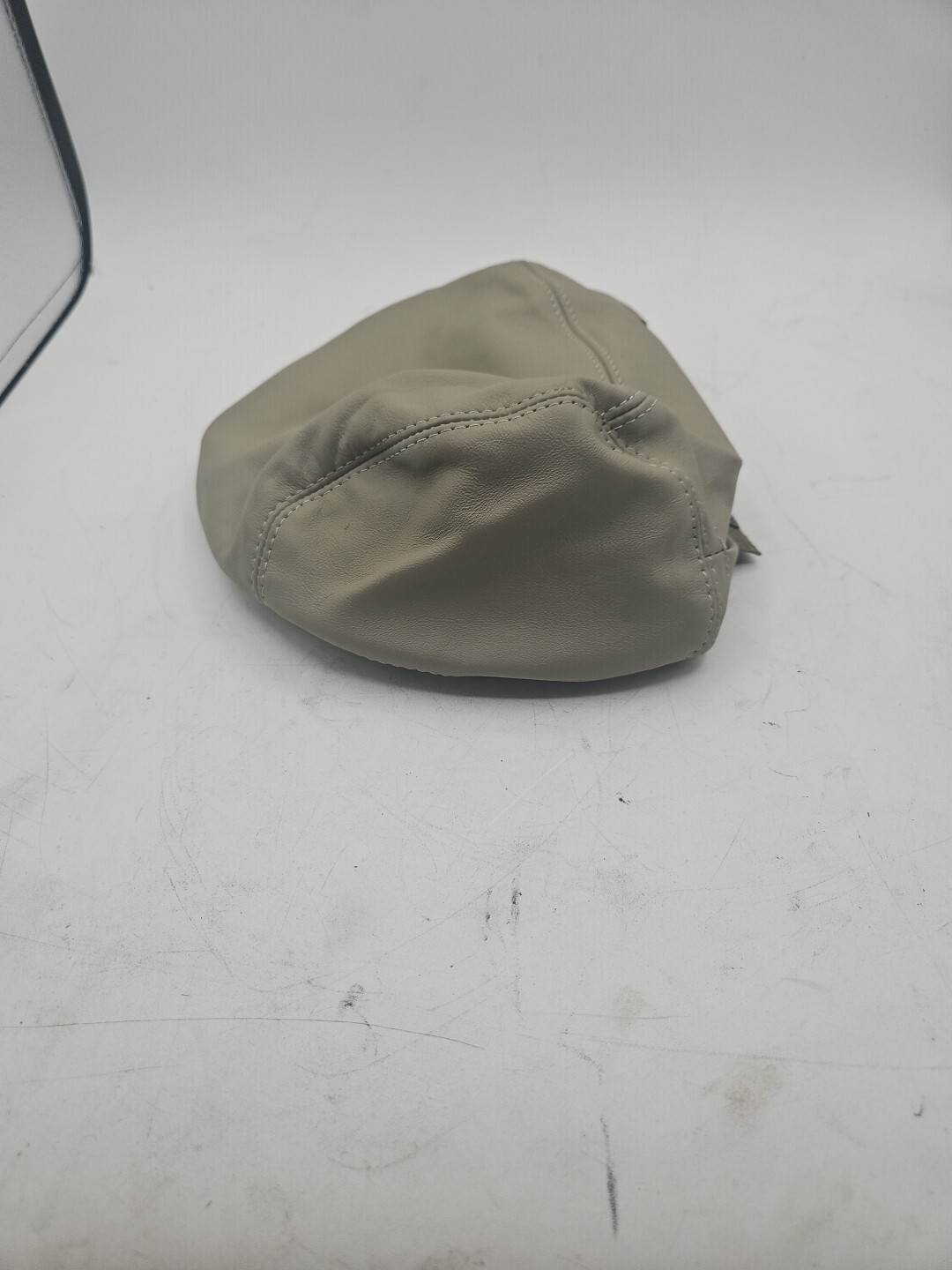 BENTLEY-ASSY COVER HEADREST NO EMB (PW55778PA)
