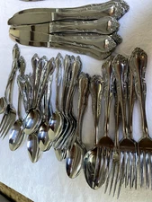 HOME CONCEPTS STAINLESS FLATWARE KOREA "ROSE TIARA" (44) PC SET