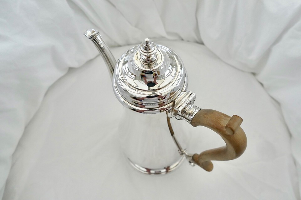 SUPERB QUEEN ELIZABETH II HM STERLING SILVER COFFEE POT 1968 35 oz eBay