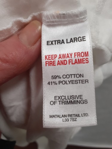 Easy White with lettering T-Shirt Size XL - Picture 4 of 4
