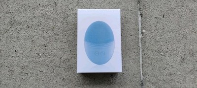 EZBASICS Sonic Face Brush, Waterproof, Blue, Model KD303, Opened Box!