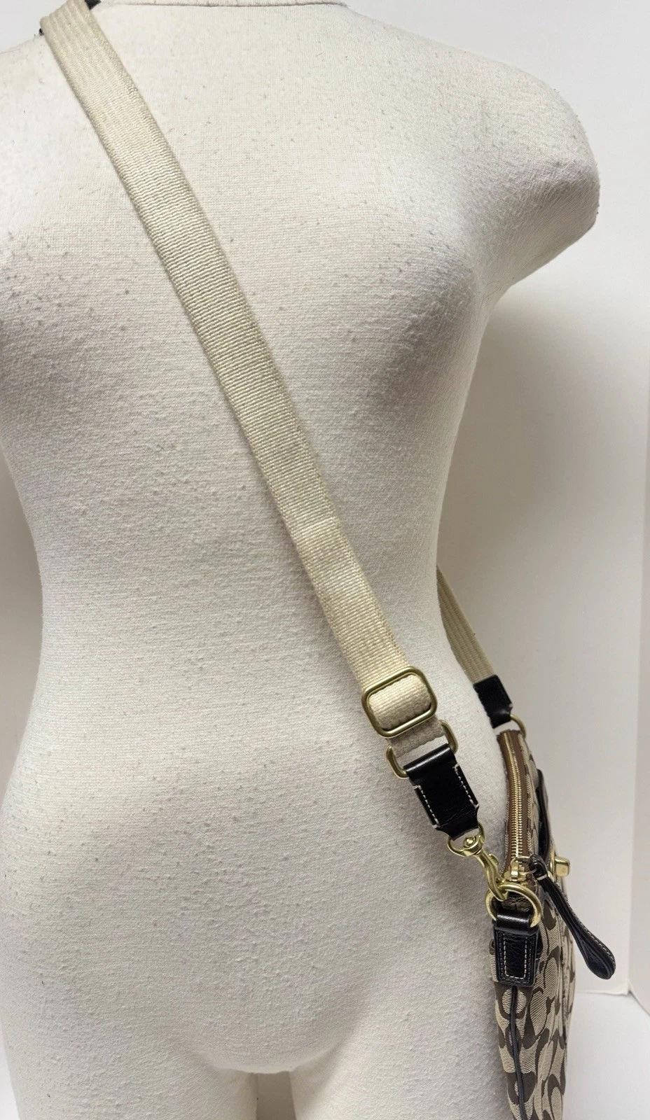 Borsa a mano Coach vintage kaki ottica C firma logo pelle tracolla usata in ottime condizioni