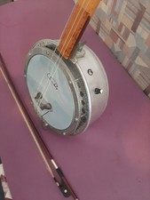 Fretless Tambur mit Bogen und Tonabnehmer Perdesiz Yayl Tambur Batanay
