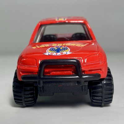 Faie Toyota RAV4 Pickup Truck 1:64 Collectible Diecast Diorama