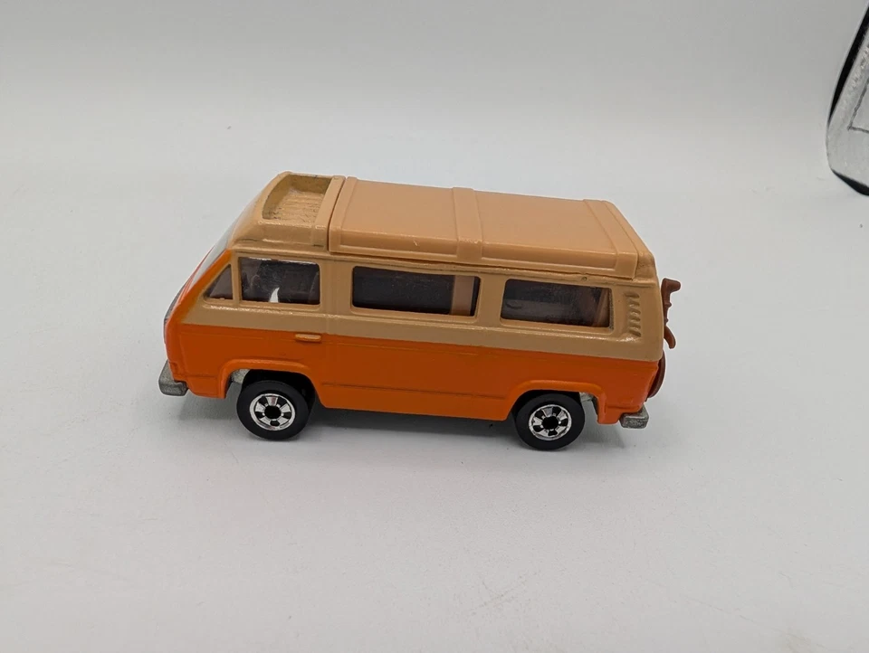 1981 HOT WHEELS SUNAGON VW Bus Camper With pop Up Top Mattel Black Tires - Image 4 of 4