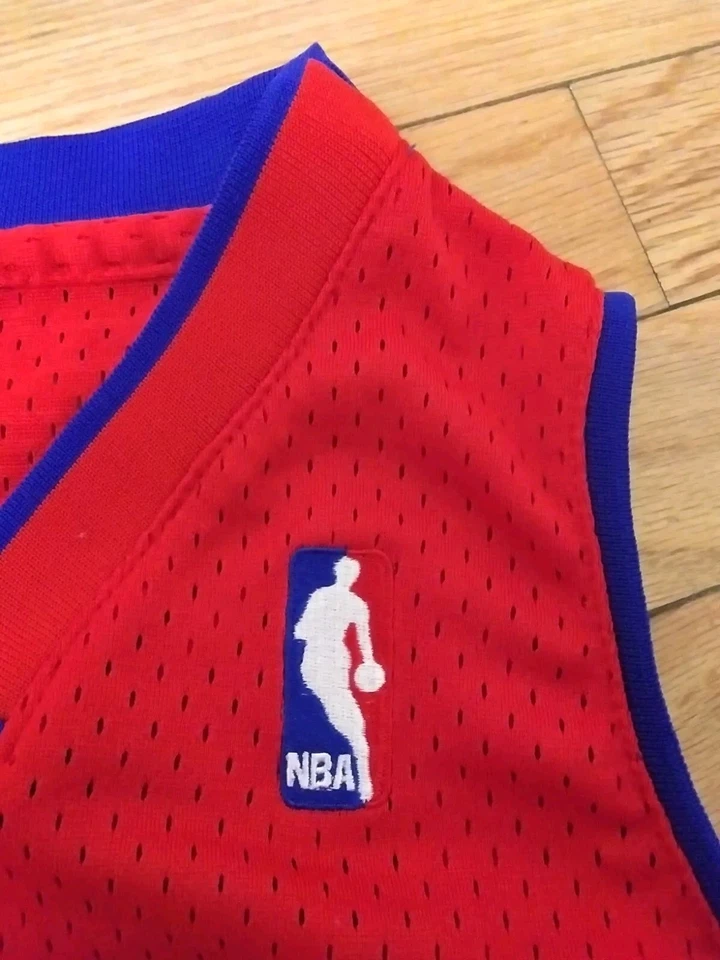 Chauncey Billups Detroit Pistons NBA Adidas Alt Red Jersey Youth S (8) - Image 4 of 4