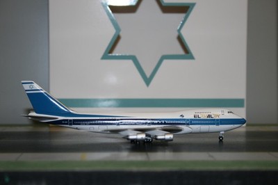 Aeroclassics 1:400 El Al Boeing 747-200 4X-AXH (BBX41656B) Die-Cast Model Plane