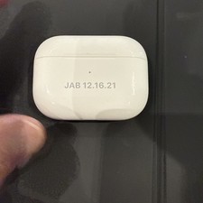 Apple AirPods Pro 1st Generation A2190 w/ Mag...