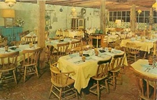 CT-STAMFORD-THE COUNTRY KITCHEN-VINTAGE POSTCARD-H66927