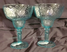 The Pioneer Woman 17oz Embossed Tritan Ditsy Margarita Cocktail Glass - Set of 2