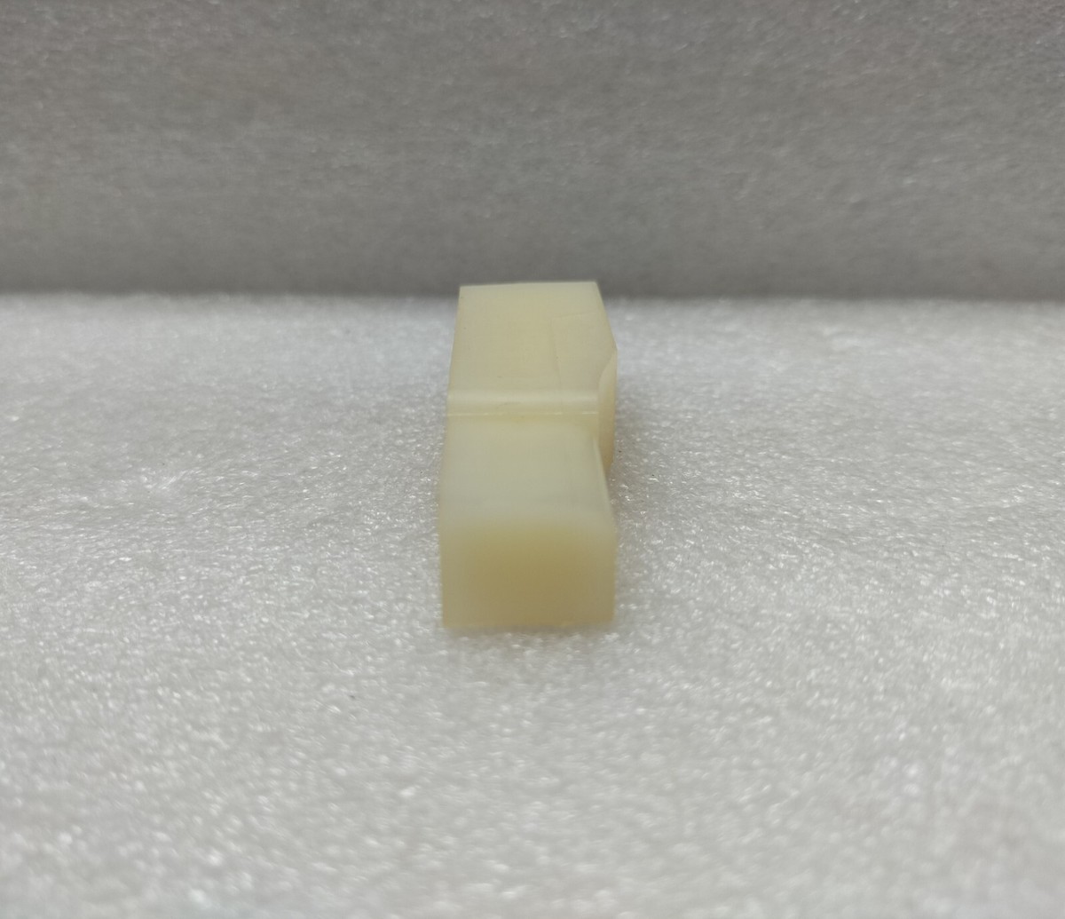 PLASTICS「COPY」7\" Filler block, Nylon, Fits Hobart Saws 5700, 5701, 5801, 6614