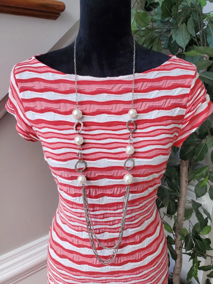 Sharagano 女式白色和粉红色人造丝圆领短袖及膝连衣裙 8P — 第 2/4 张图片