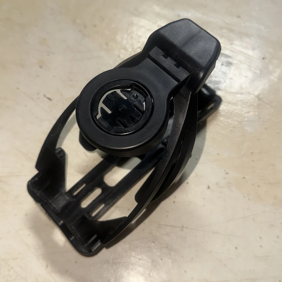 Speedfil Z4 Waterbottle Cage BTA Between The Arms Black With Garmin Mount - Image 3 of 4