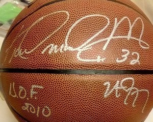 karl malone autographed basketball