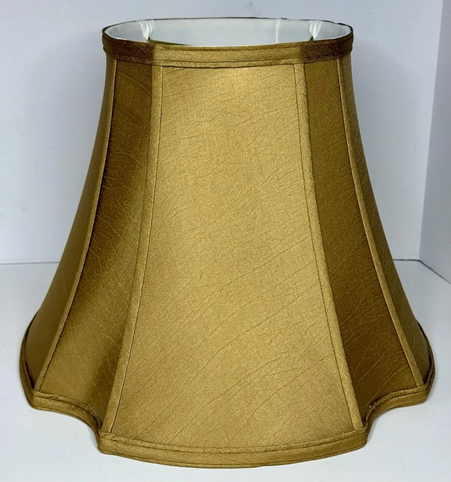 "Pantalla clásica de Diane dorada/bronce ovalada campana Shantung esquinas invertidas 19""" Foto 2 de 4