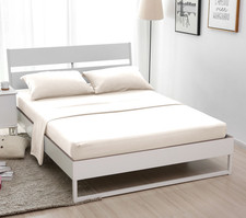 4-Piece Bed Sheet Set 1 Fitted Sheet 1 Flat Sheet 2 Pillowcases Queen Size Ivory