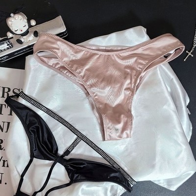 Damen große Schleife ausgehöhlt Höschen mit Strass Detail Satin G String
