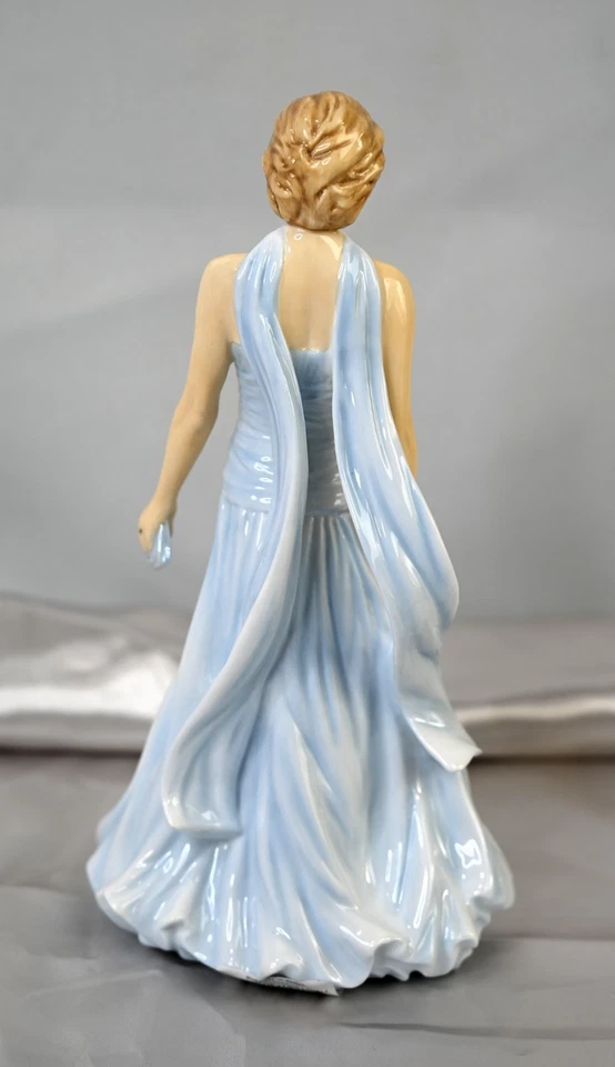 Royal Doulton Remembering Diana The People's Princess Figurine 40022820 - Image 3 of 4
