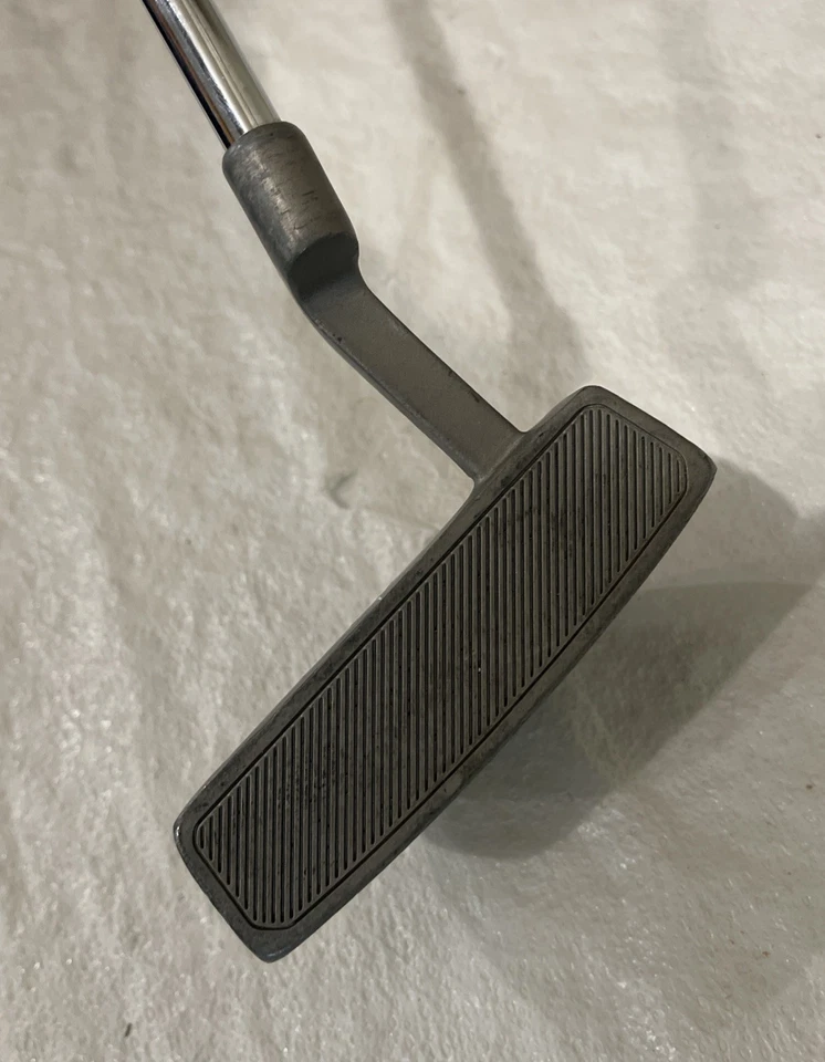 TopFlite Mid-Mallet Starter Putter - 35” Length  - Image 2 of 4