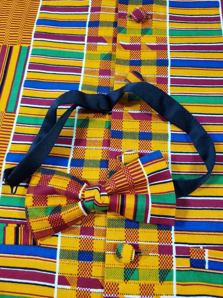 Chaleco Santana Africano Estampado Kinte con Pajarita Para Hombre Talla Grande Abotonable  Foto 3 de 4