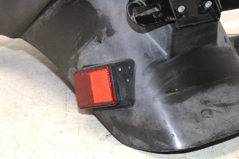 Guardabarros trasero Kawasaki Ninja ZX6R ZX600E 1997 Foto 3 de 4