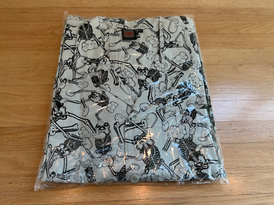 2021 KAWS x Infinite Archive Skeleton Pajama Set White / Black XXL 