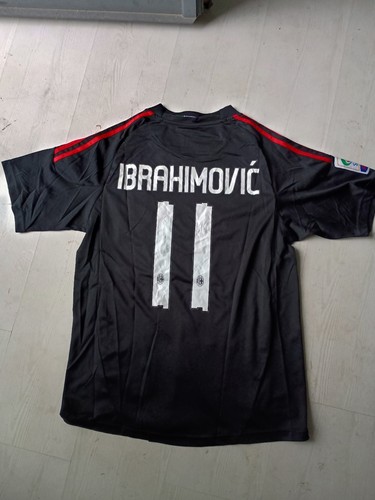 Terza maglia Milan 2010-11, Ibrahimovic patch seria A Size M - Foto 2 di 3