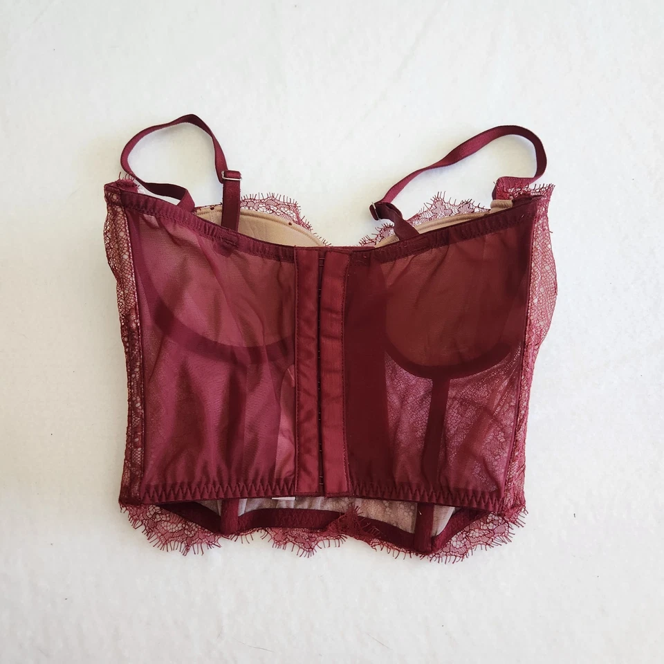 Top Victoria's Secret Dream Angels rojo borgoña encaje ganchillo con deshuesado 32C Foto 2 de 4