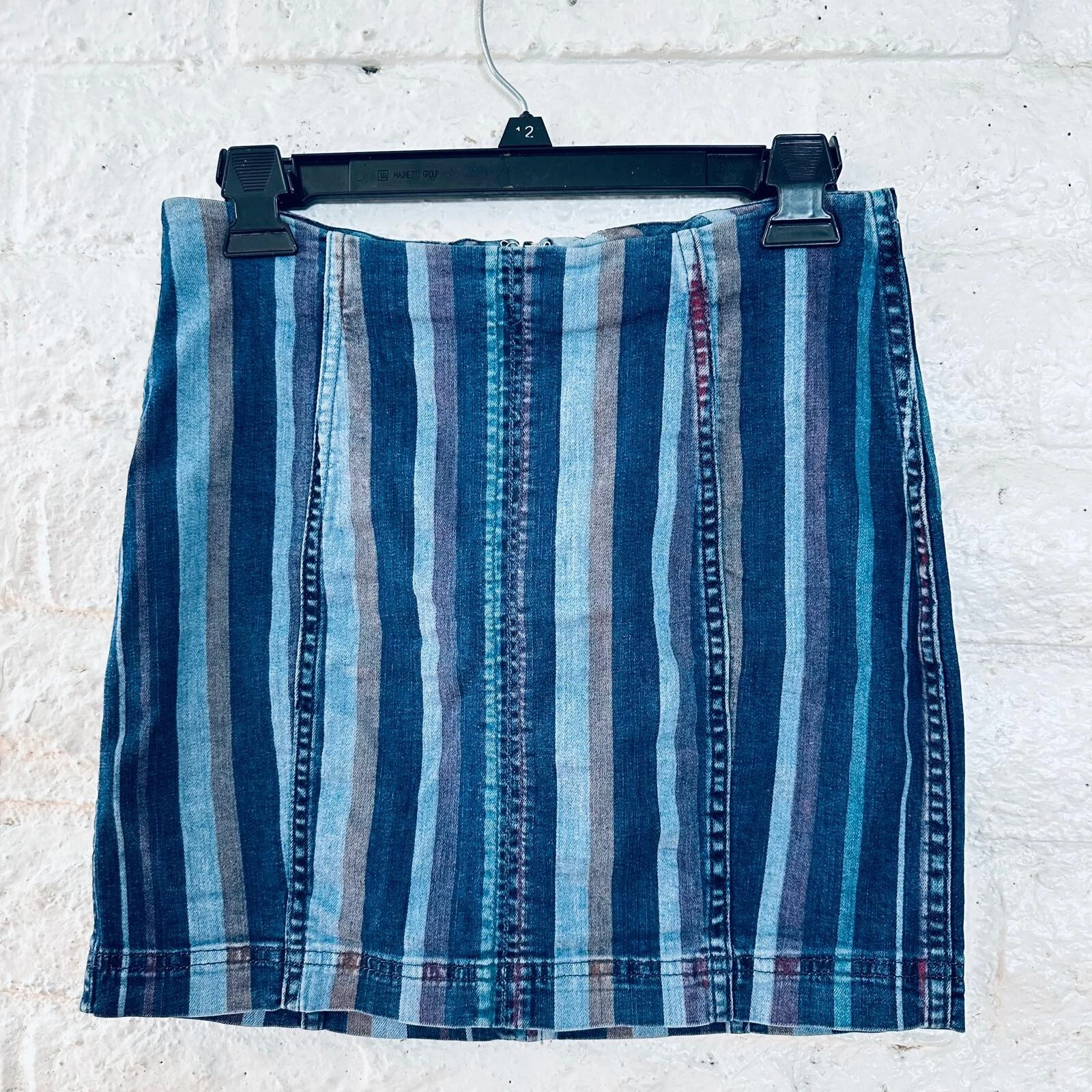 Free People Blue Stretch Cotton Striped Denim Mini Skirt Womens sz 6