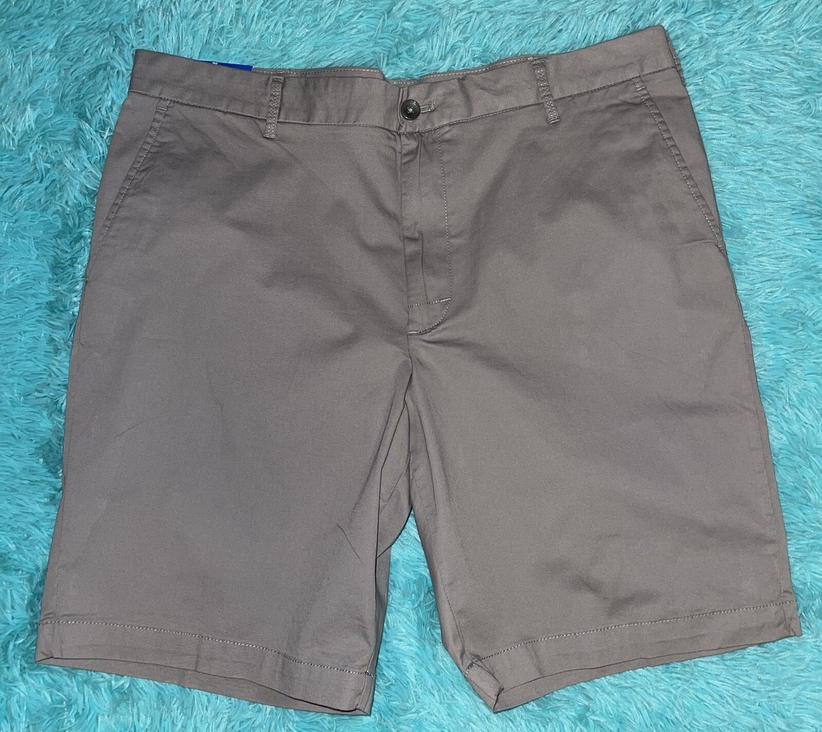 IZOD Saltwater Stretch Chino Shorts Flat Front Mens Size 36 x NEW
