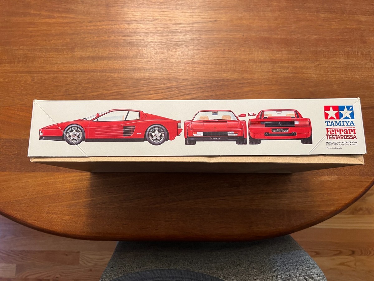 Vintage 1986 Tamiya Ferrari Testarossa Model Kit Sports Car