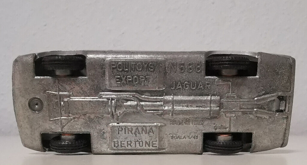 Politoys Jaguar Pirana Bertone 588 No Mercury No Mebetoys No Dinky No Norev