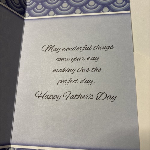 Tarjeta de felicitación Stockwell Día del Padre 💙 Pensando en ti maravillosa 5”x7.75” - Imagen 6 de 12