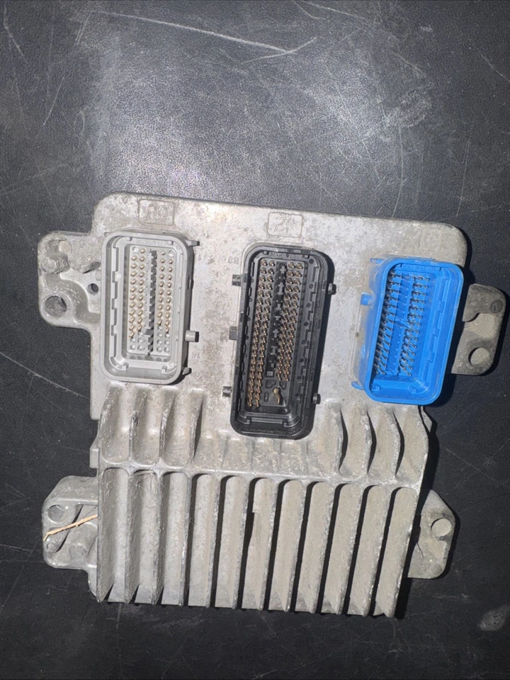 ✅Computadora PCM Saab 9-7X 2006 5,3 L 12604791 YMUM ECU ECM Foto 2 de 3