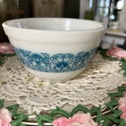 Vintage Pyrex 401 Nesting Mixing Bowl 1½ Pt Horizon Blue,  Beautiful  ovenware