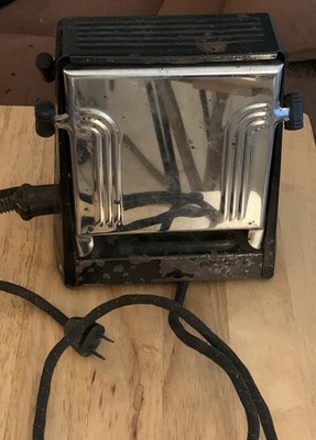 Vintage Red Seal Two-Sided Flip Open Chrome Retro Electric Deco Toaster-UNTESTED
