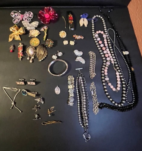 Lot Vintage Costume Jewelry Mixed Items Pins, Necklaces, Others See Pictures!