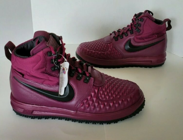burgundy nike duck boots