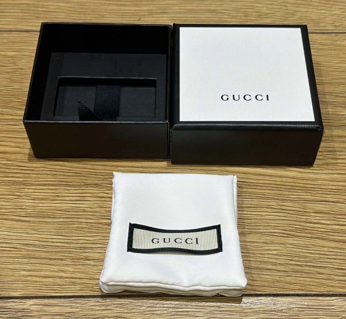 Véritable Original Petit Gucci Bijoux Pendentif Boucles D'oreilles Bague Boîte Avec Pochette
