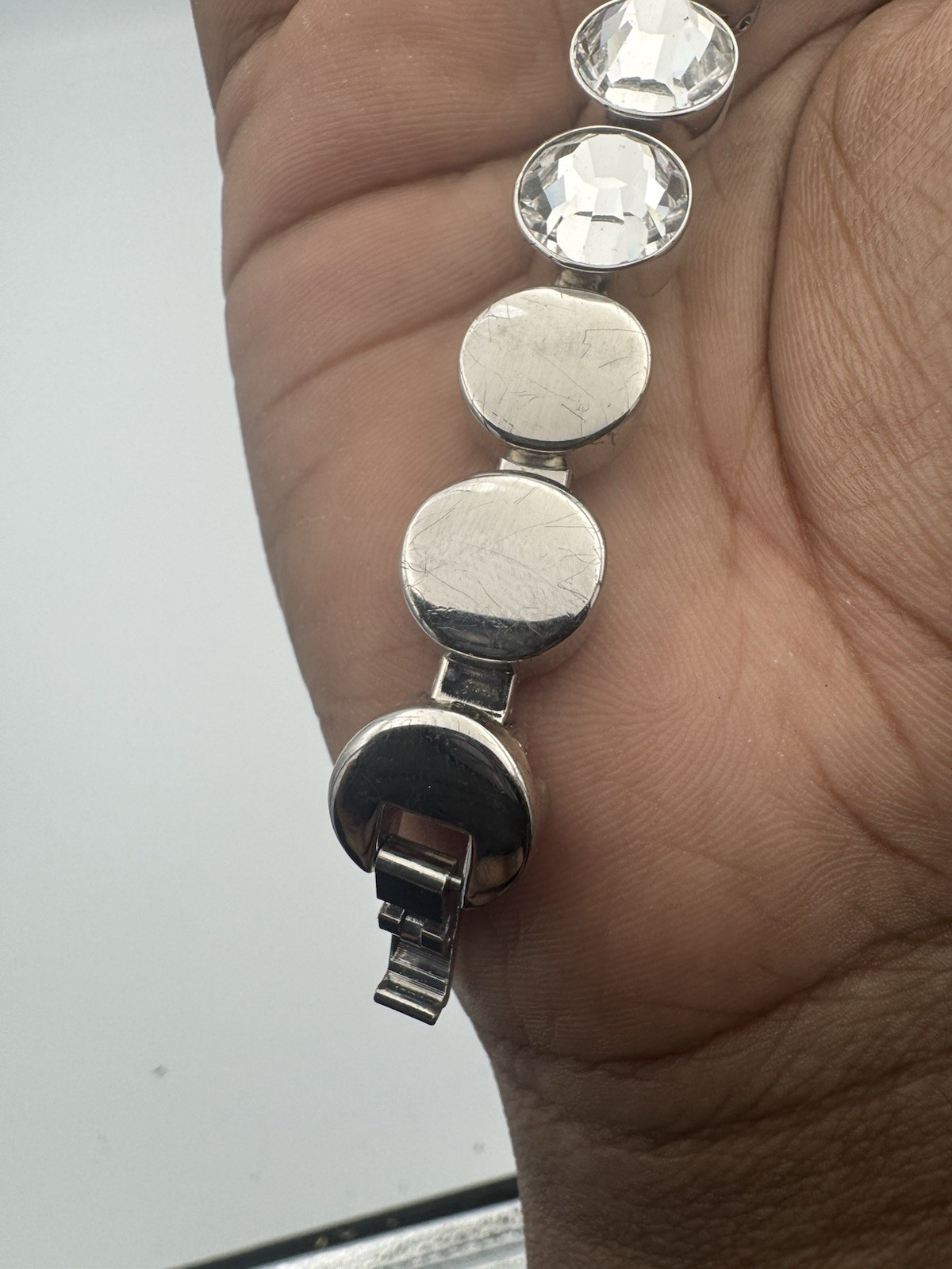 Oasis B1080 Ladies Quartz Watch, new battery fitted, working image 6