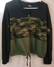 NoBo Camouflage  Pullover with Drawstring Hem XL
