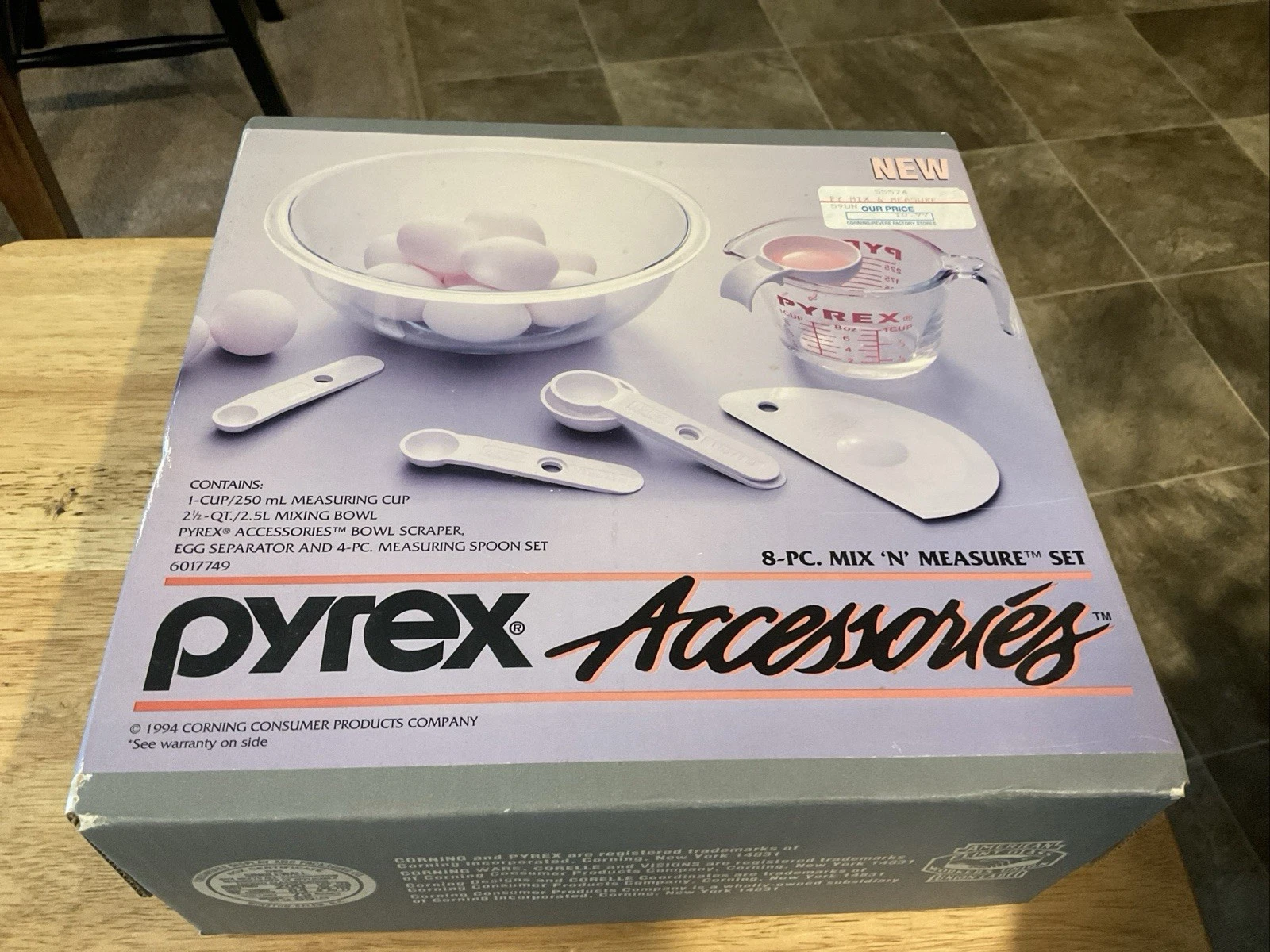Vintage NOS 1994 Pyrex Accessories 8 pc Mix n Measure Set Corning USA Sealed Box