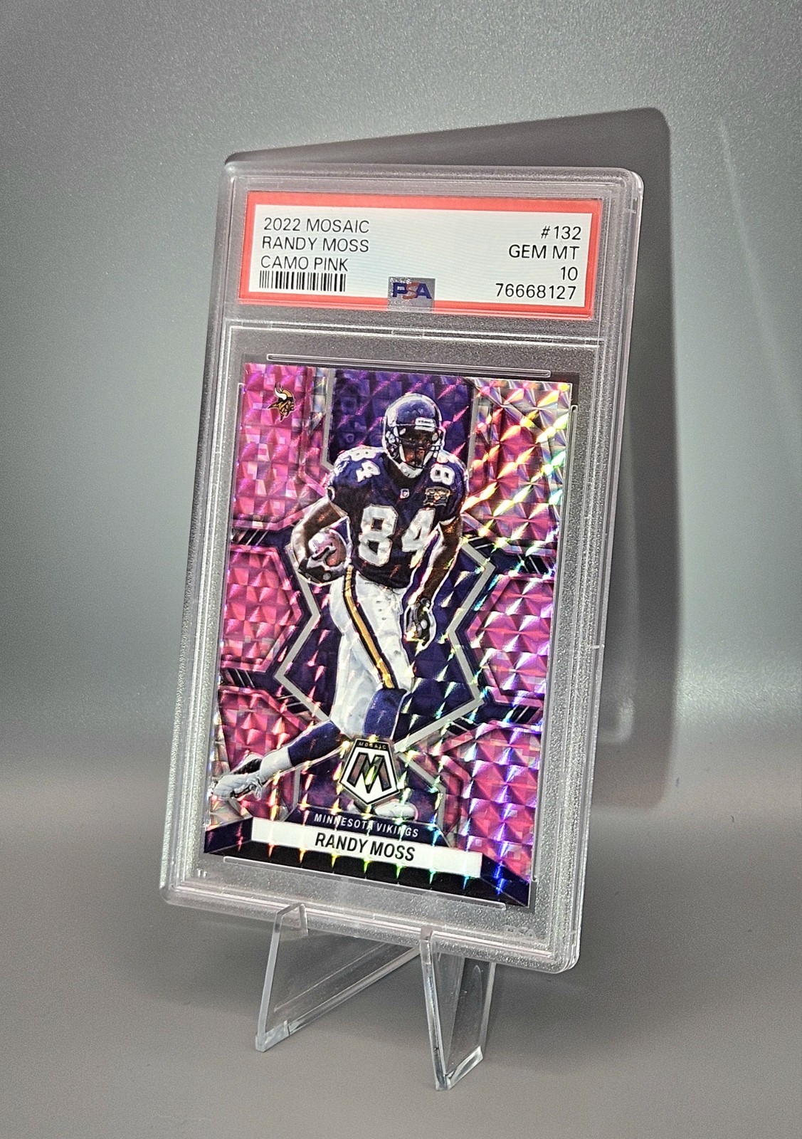 PSA 10 GEM Randy Moss Camo Pink Mosaic Prizm 2022 Panini Mosaic #132 HOF Legend view 3