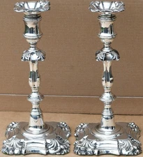WONDERFUL OLD PAIR OF ORNATE FULLY HALLMARKED SILVER 11 INCH TALL CANDLESTICKS