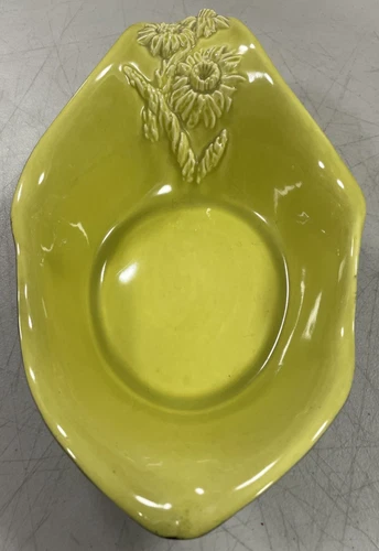 Red Wing Art Pottery B 2012 Serving Bowl Chartreuse Floral Design Beautiful USA